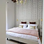 Canto Degli Aranci Bed and Breakfast 4*