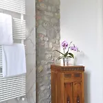 Canto Degli Aranci Bed and Breakfast